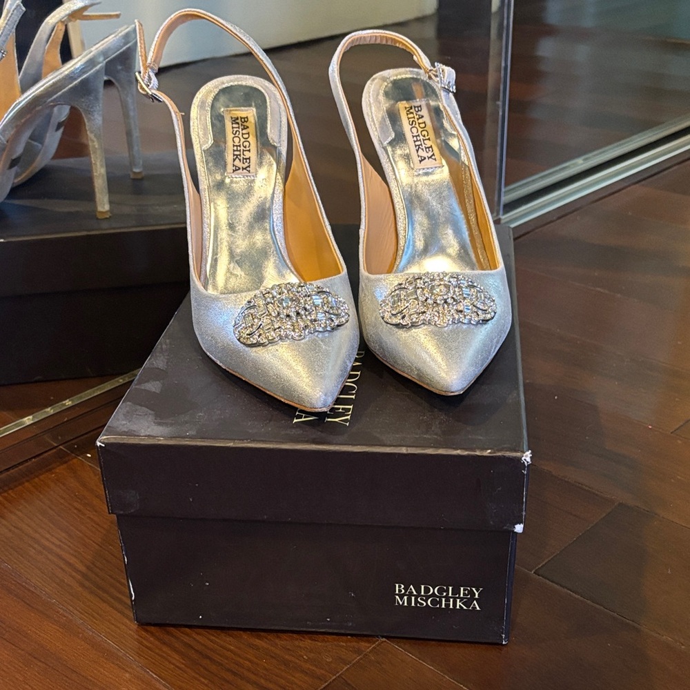 Badgley Mischka Silver Embellished Heels. used only once. Pretty good condition.